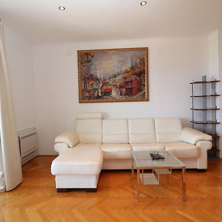 White Wings Apartment ลอฟราน ภายนอก รูปภาพ