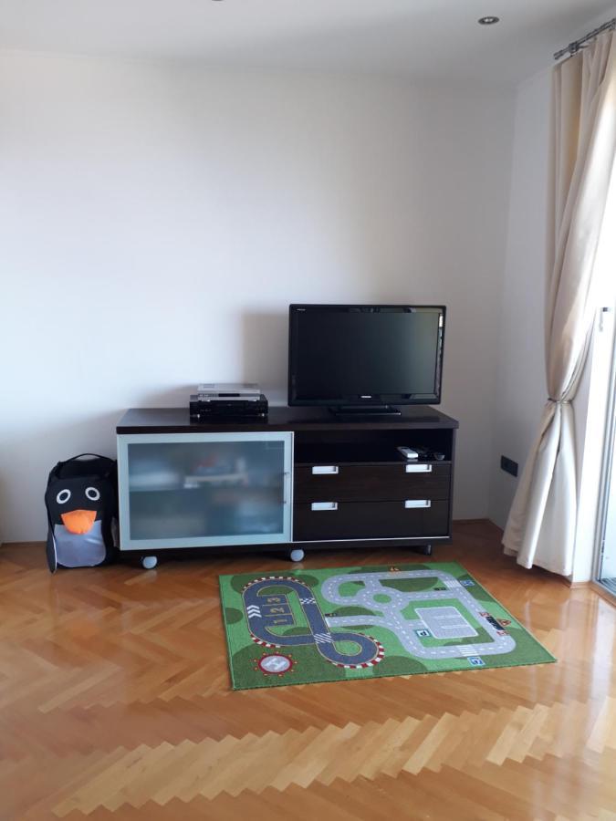 White Wings Apartment ลอฟราน ภายนอก รูปภาพ
