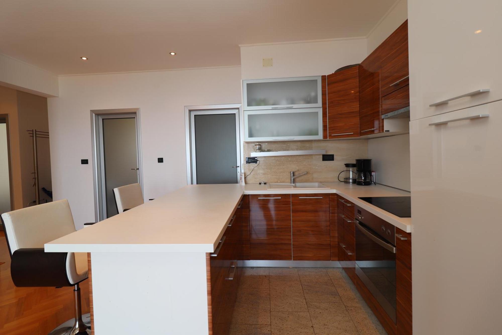 White Wings Apartment ลอฟราน ภายนอก รูปภาพ